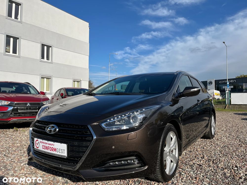 Hyundai i40 Kombi 2.0 Automatik Family+ - 9