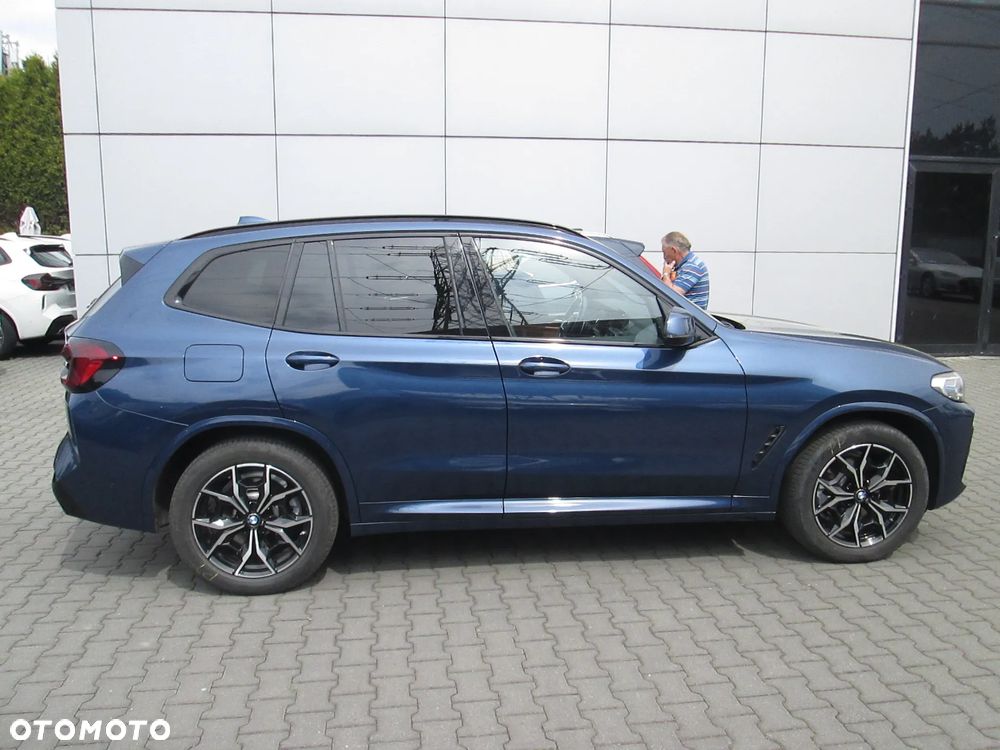 BMW X3 xDrive20d M Sport Edition - 4
