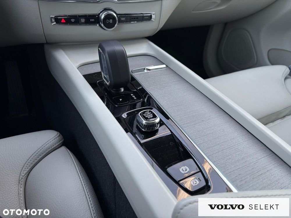Volvo XC 60 - 31