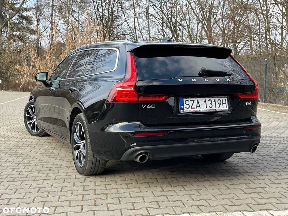 Volvo V60 D4 Geartronic Momentum Pro - 21