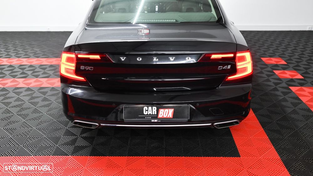 Volvo S90 2.0 D4 Inscription Geartronic - 25