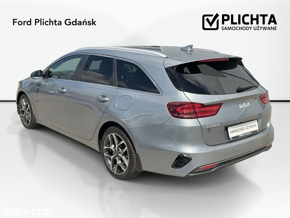 Kia Ceed - 8