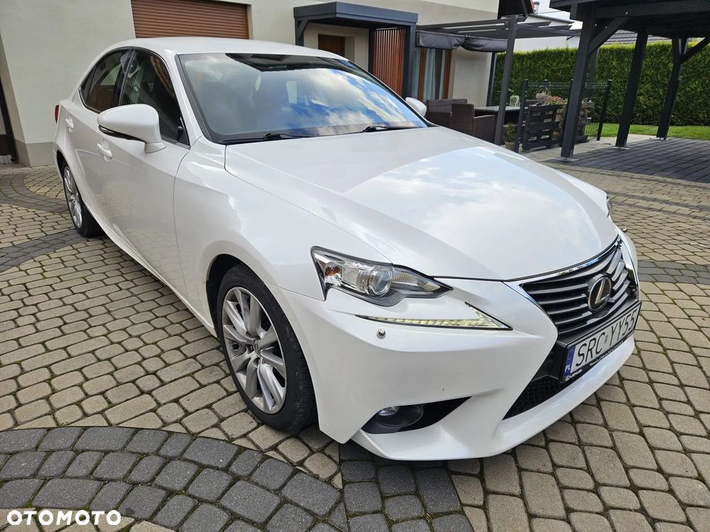 Lexus IS 200t Elite - 29