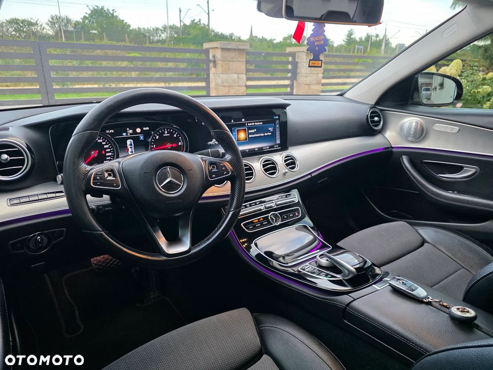 Mercedes-Benz Klasa E 220 d 9G-TRONIC Avantgarde - 24