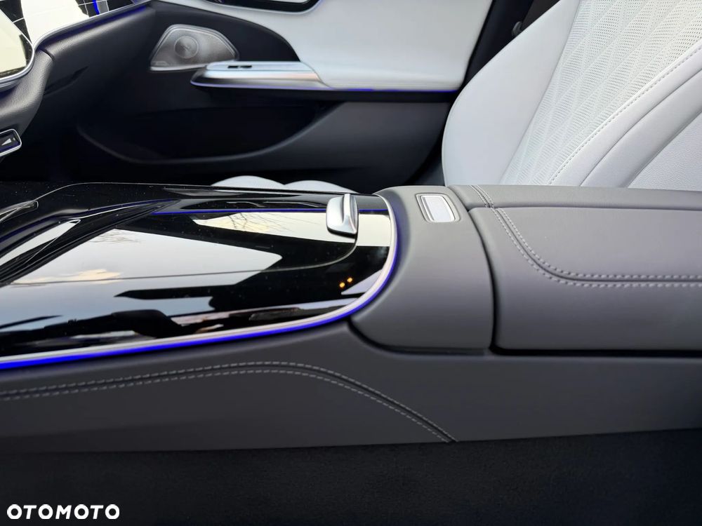Mercedes-Benz Klasa E 220 d 4-Matic Exclusive - 23