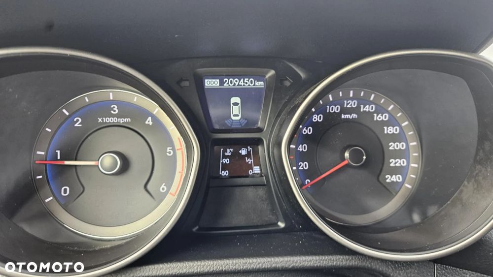 Hyundai i30 ver-1-6-crdi-bluedrive-classic - 27