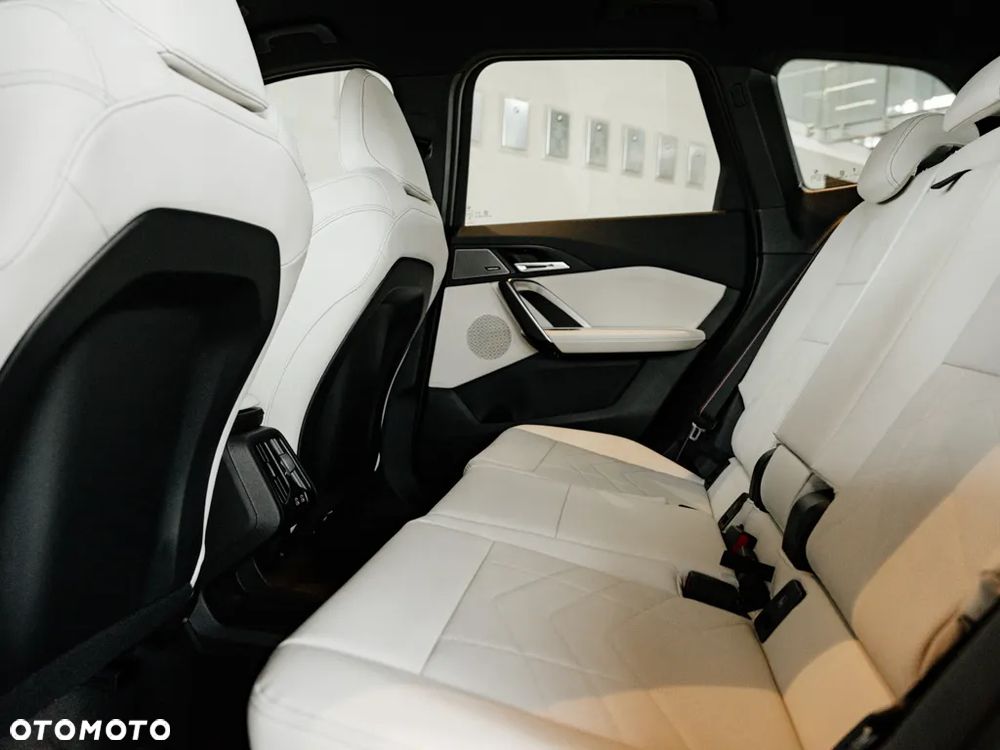 BMW X1 xDrive20d - 14