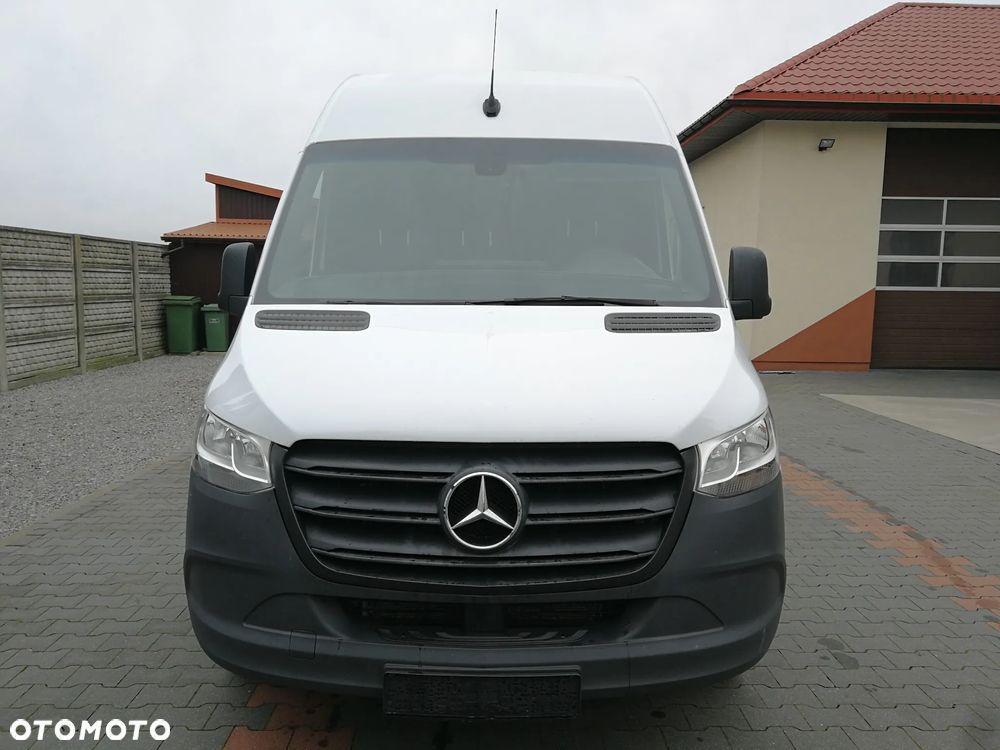 Mercedes-Benz Sprinter - 3