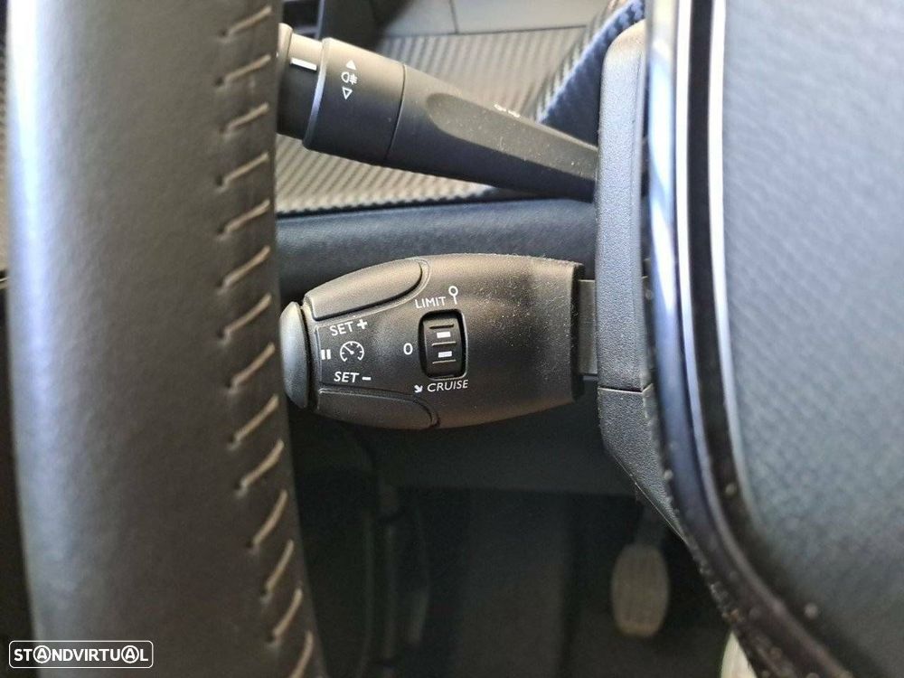 Peugeot 208 1.2 PureTech Active Pack - 20