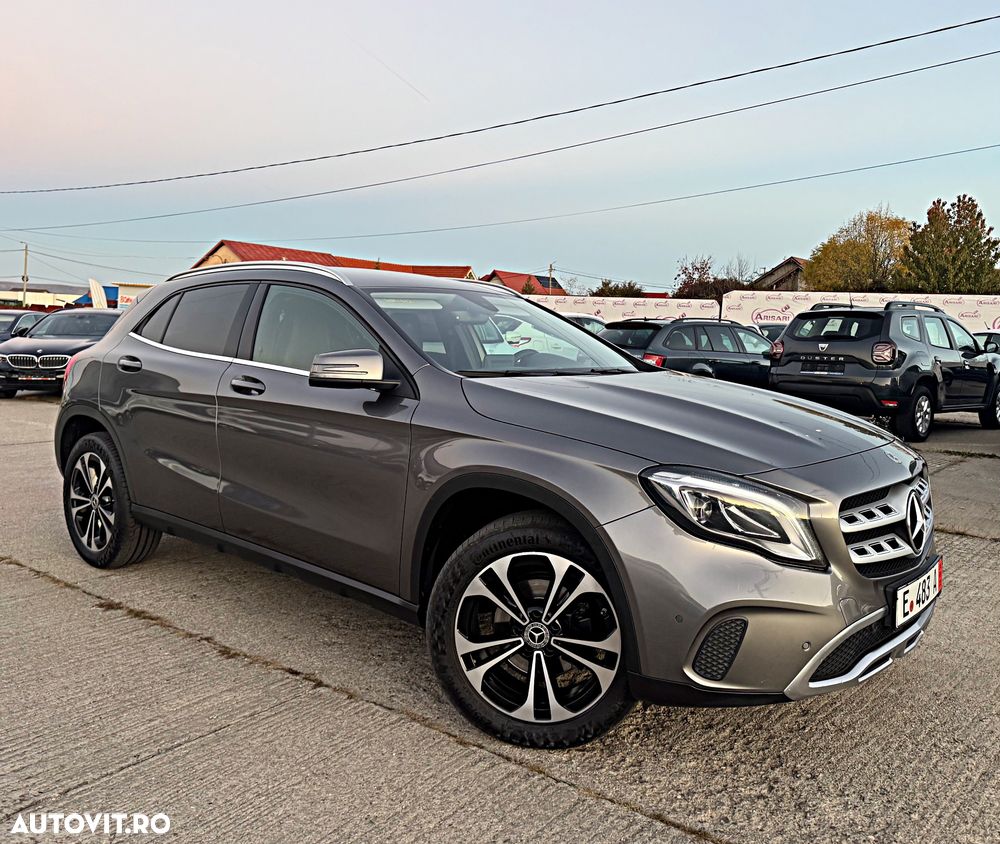 Mercedes-Benz GLA 220 d 4Matic 7G-DCT - 2