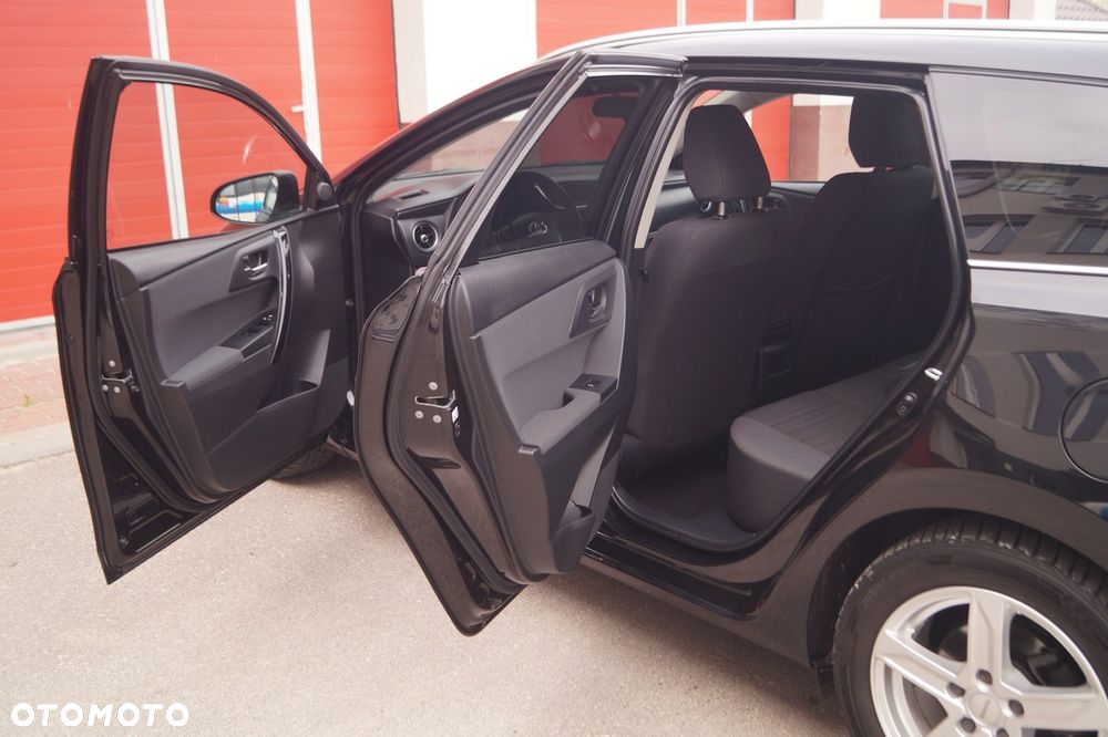 Toyota Auris 1.6 D-4D Executive - 15