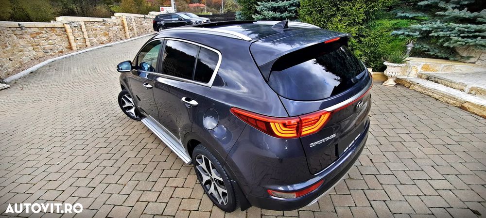 Kia Sportage 2.0 CRDI 4WD Automatik Dream-Team Edition - 19