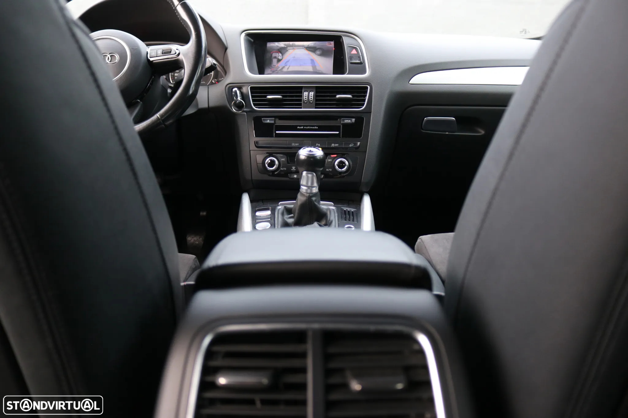 Audi Q5 2.0 TDi S-line - 27