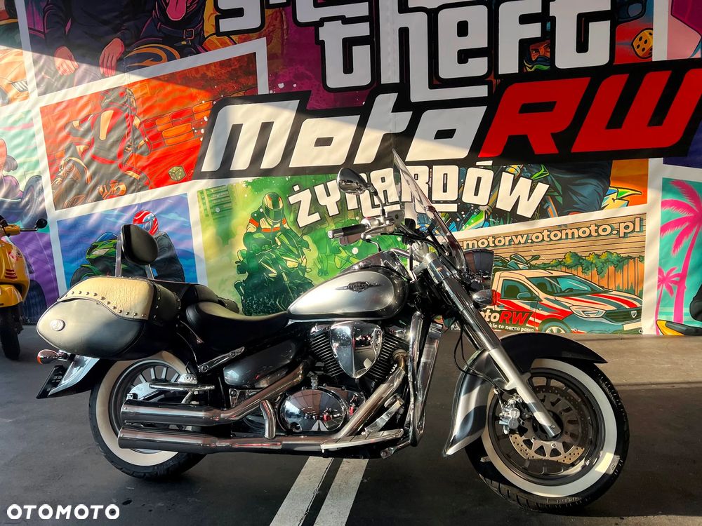 Suzuki Intruder - 17