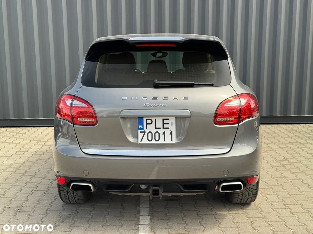 Porsche Cayenne Standard - 8