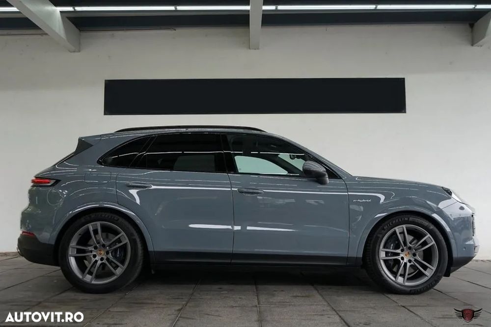 Porsche Cayenne E-Hybrid Tiptronic S - 6