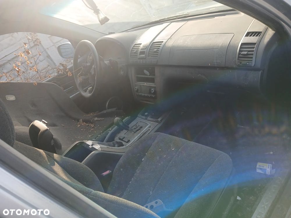 ssangyong rexton maska zderzak lampa grill błotnik drzwi zbiornik paliwa szyba lusterko klamka - 3