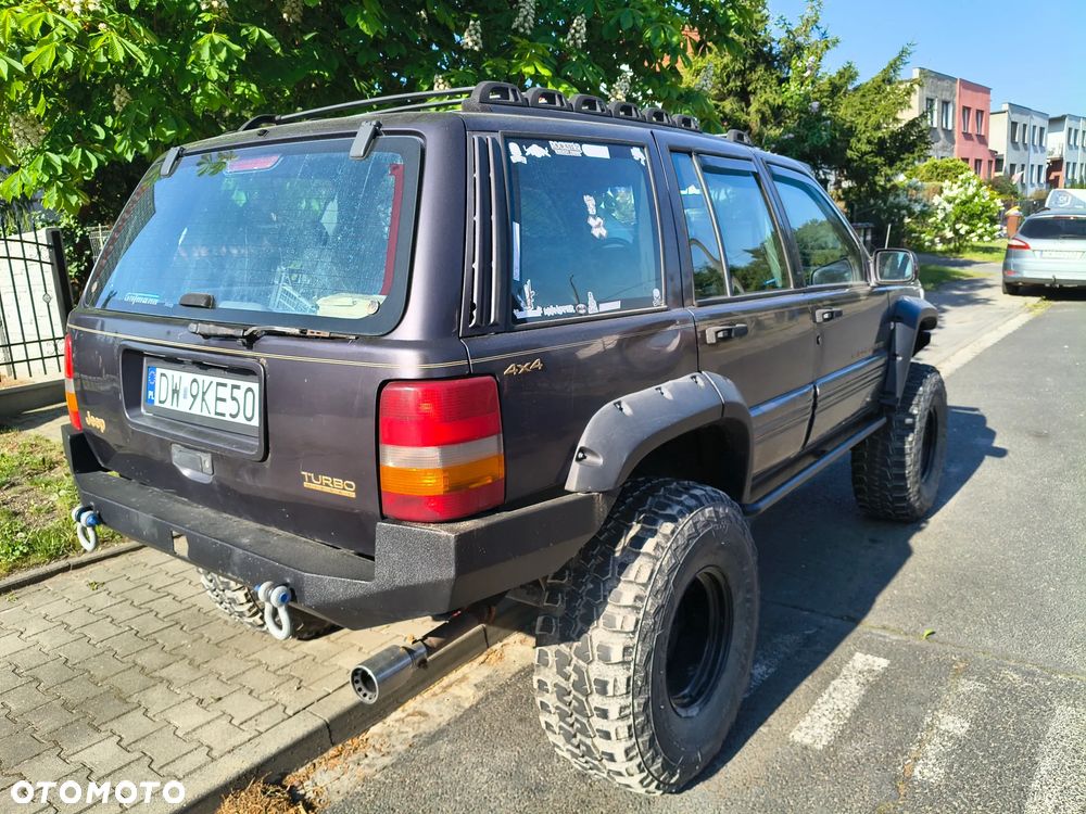 Jeep Grand Cherokee - 8