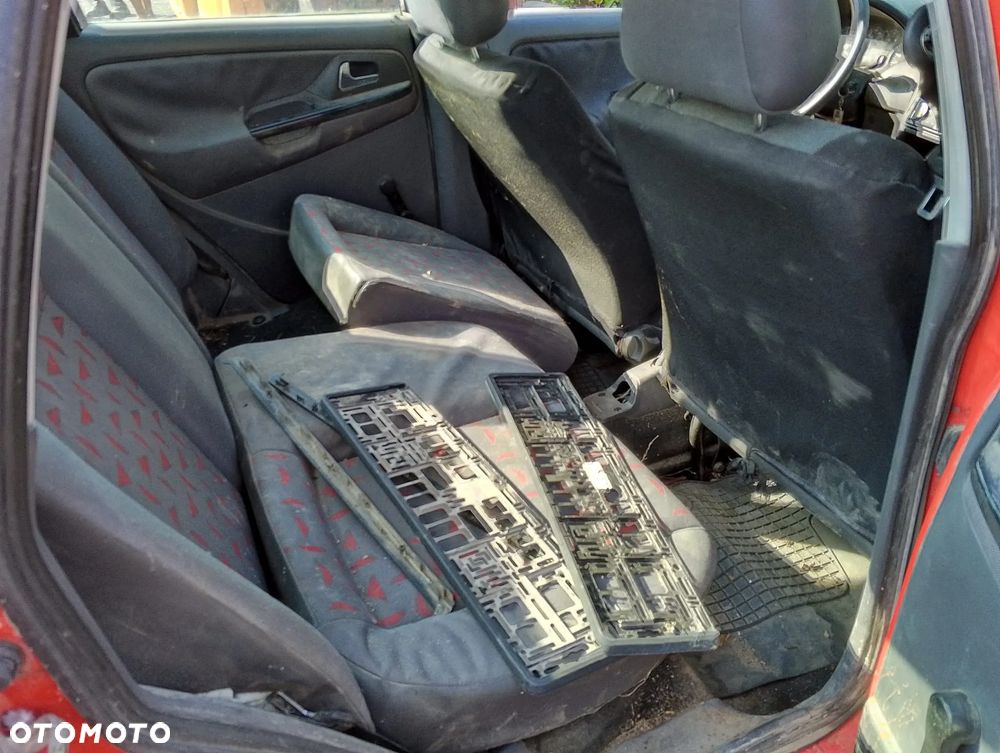 Seat Cordoba (99-02r.) 1.4 B 59KM. Silnik AKK Skrzynia DXK lakier P3G / LP3G / D8.Cały na części. GWARANCJA !!! Przód Tył Zestaw Komplet Drzwi Klapa Zderzak Błotnik Maska Grill Atrapa Szyba Pas Lampa Lusterko Boczki Fotel Kanapa Kokpit Deska Rozdzielcza Przełącznik Włącznik Sterownik Przewody Wiązka Instalacja Moduł Komputer Czujnik Listwa Pompa Alternator Wtryski Głowica Rozrusznik Kompresor Sprzęgło Dwumas Silnik Skrzynia ABS Klimatyzacji Paliwa Wspomagania Kolektor Turbina Przepustnica Zawór Chłodnica Koło Hak Belka Sanki Zawieszenie Mcpherson Półoś Amortyzator Wydech Tłumik Zacisk Most - 7