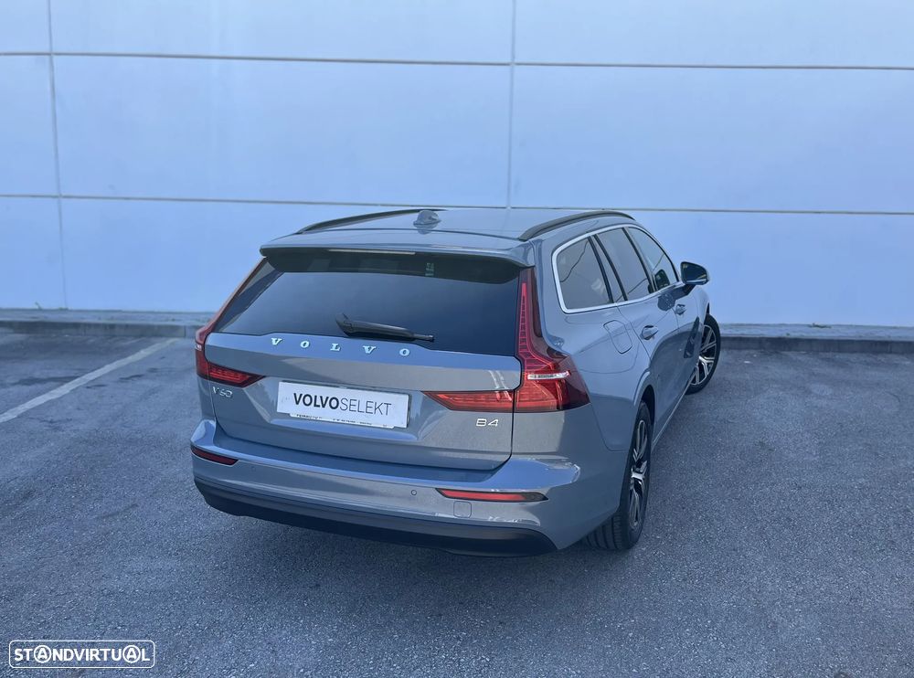 Volvo V60 2.0 B4 Core Auto - 2