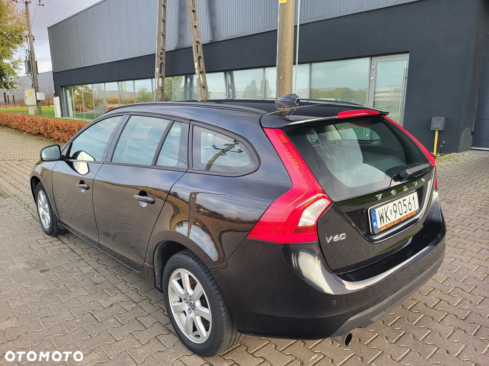 Volvo V60 D2 Momentum - 15