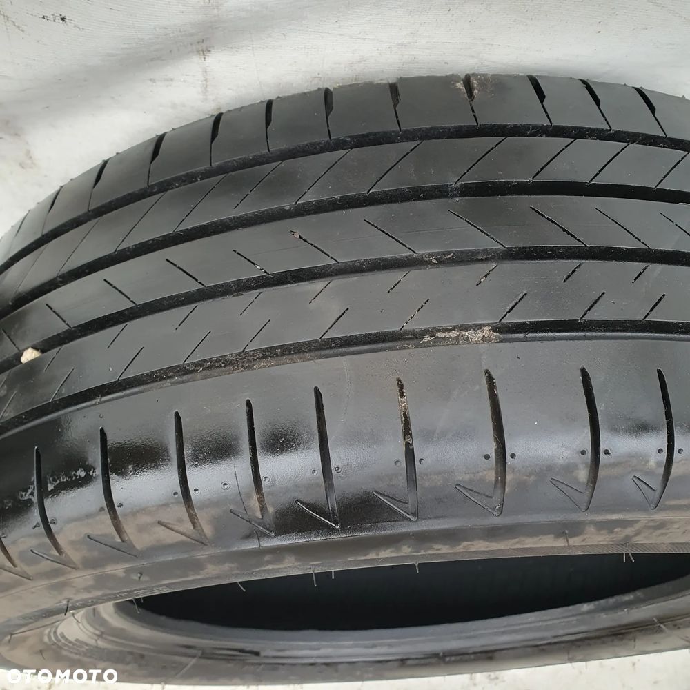 opona Bridgestone Alenza 215/60 R17 - 4