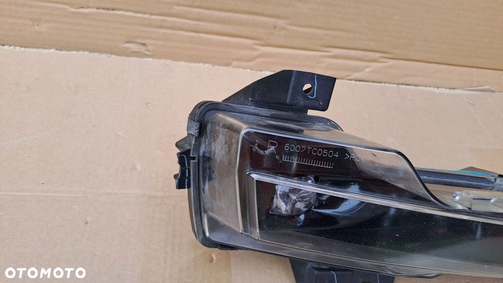 TESLA III 3 PRAWA LAMPA HALOGEN 1077396-00-C ORYGINAŁ UZYWANY - 5