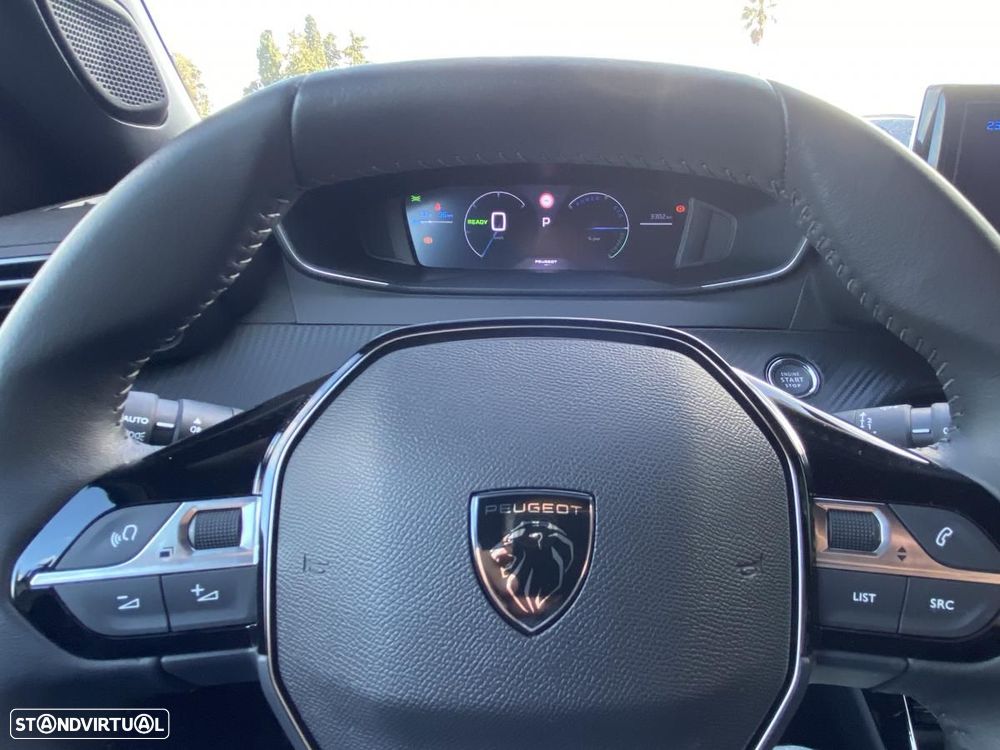 Peugeot e-2008 54 kWh Allure - 15
