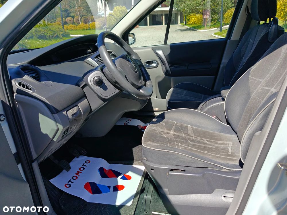 Renault Scenic 1.6 16V Expression - 7