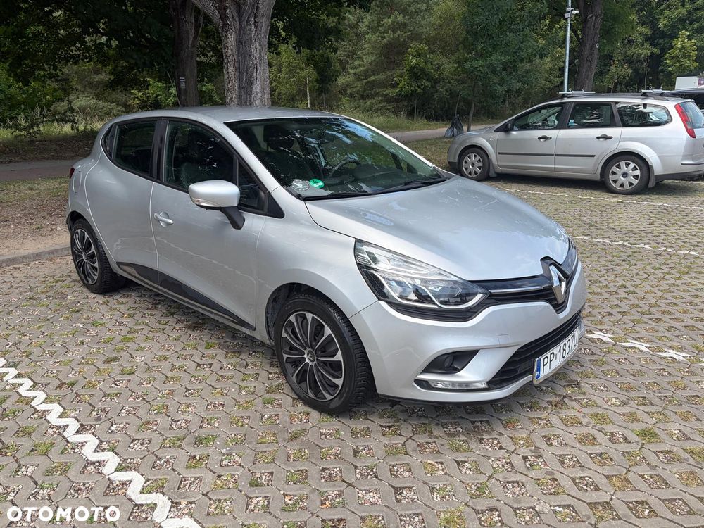 Renault Clio - 2