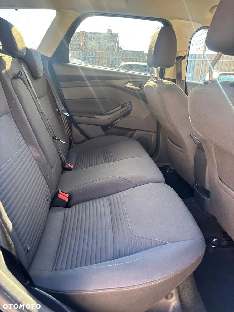 Ford Focus 2.0 TDCi DPF Start-Stopp-System Titanium - 17