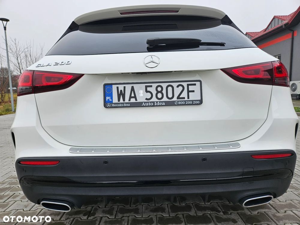 Mercedes-Benz GLA 200 AMG Line - 6