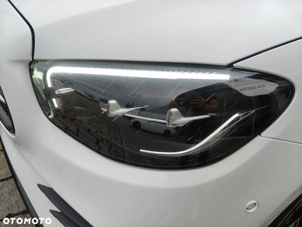 Mercedes-Benz Klasa E 200 Coupe 4-Matic 9G-TRONIC - 9