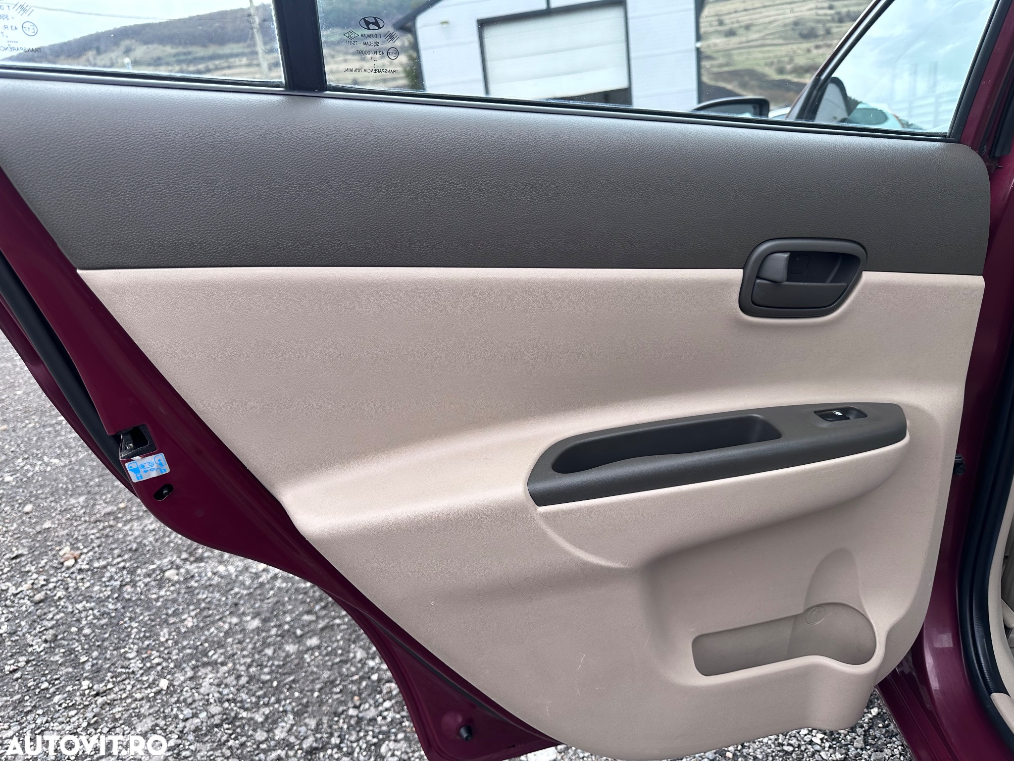 Hyundai Accent 1.4 GL - 23
