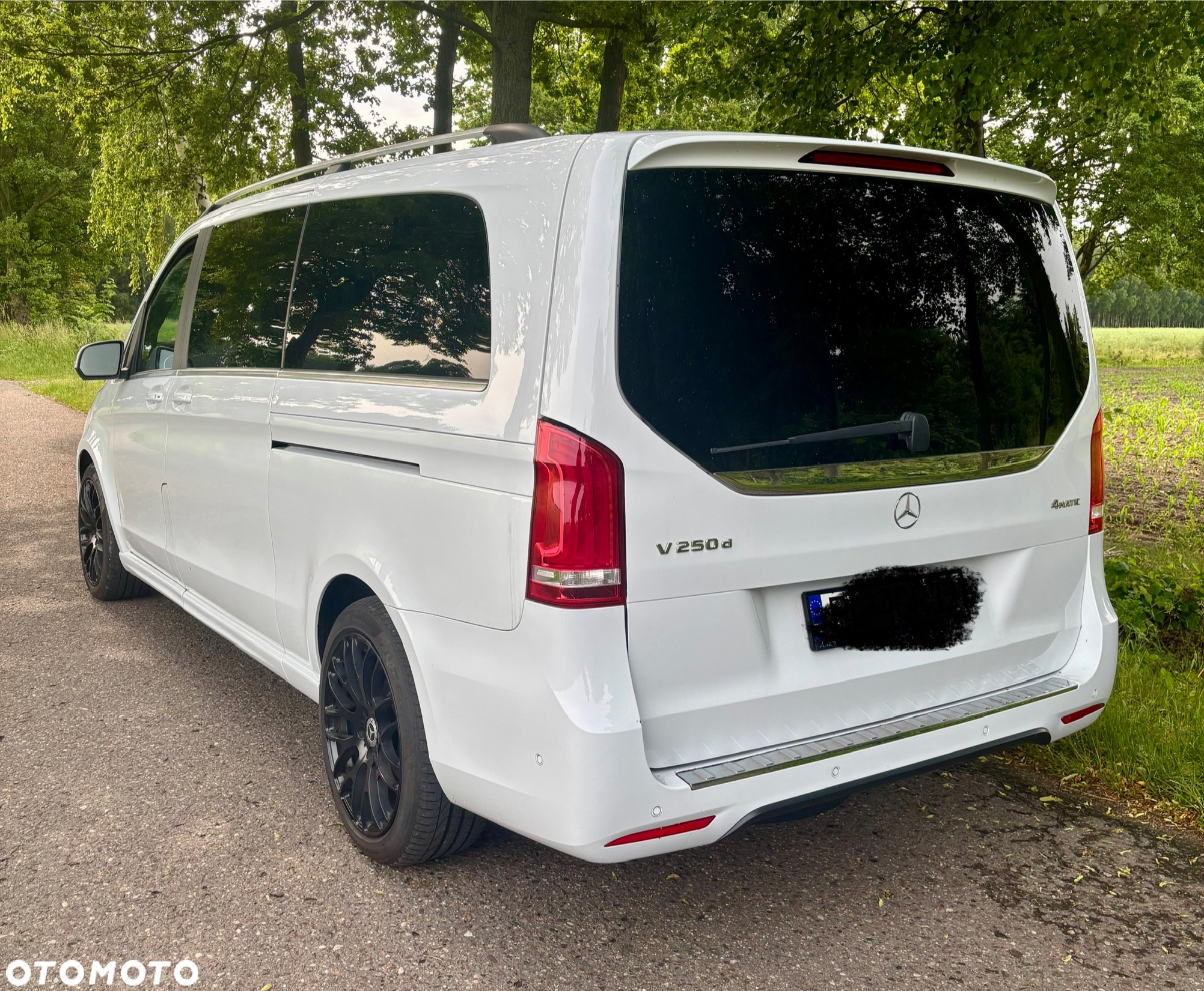 Mercedes-Benz Klasa V 250 d 4-Matic Exclusive 7G-Tronic - 3