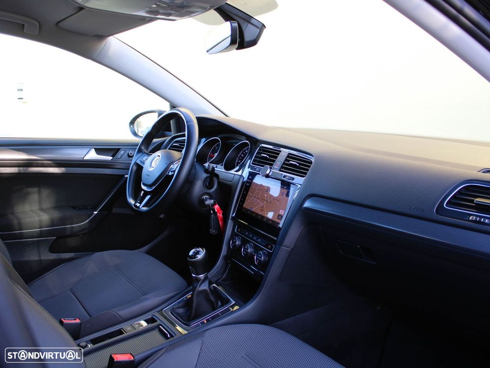 VW Golf Variant 2.0 TDi Confortline - 53