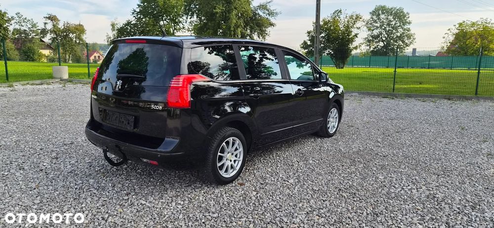 Peugeot 5008 - 4