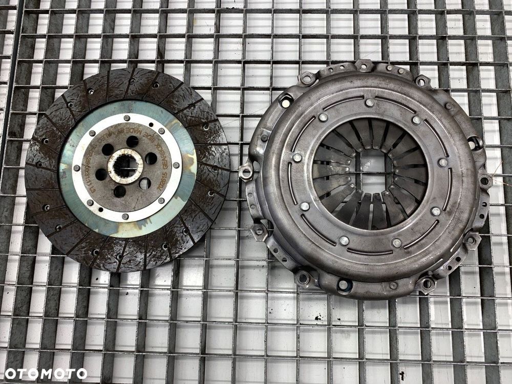 SPRZĘGŁO TARCZA DOCISK  VOLVO V70 I (875, 876) 1995 - 2000 2.4 121 kW [165 KM] benzyna 2000 - 2003 - 1