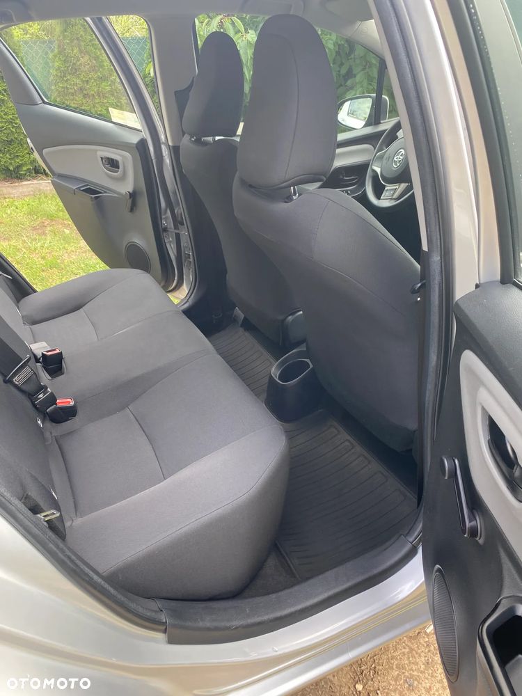 Toyota Yaris 1.0 Active - 10