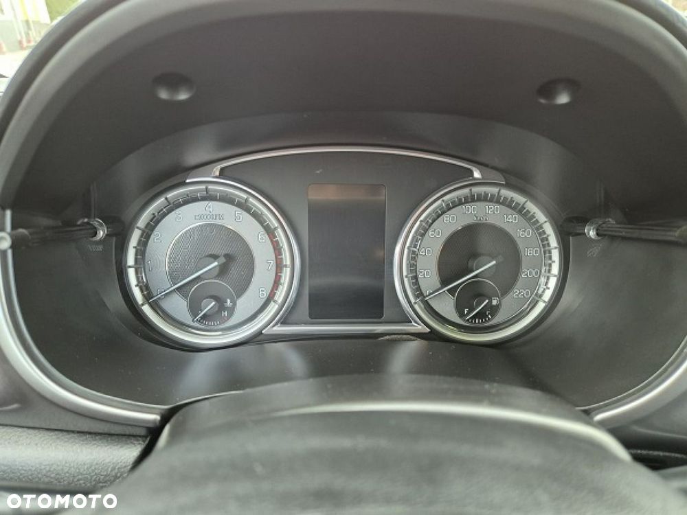 Suzuki Vitara - 26