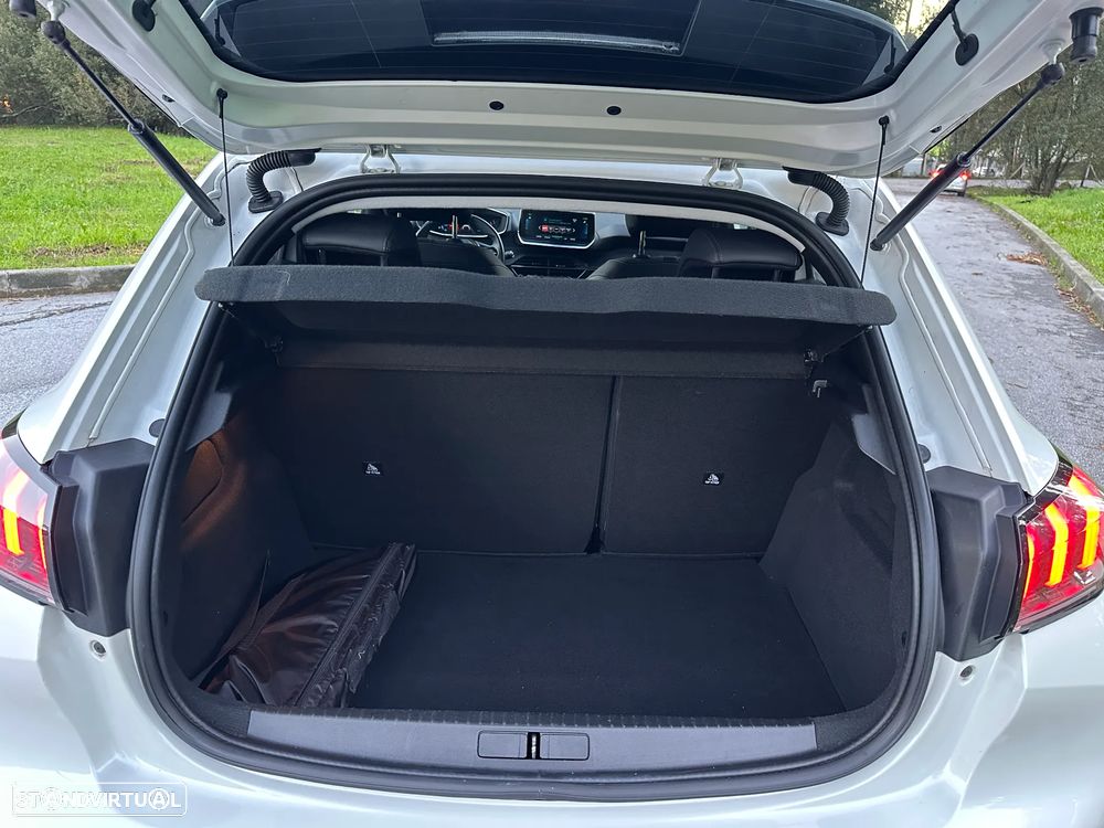 Peugeot e-208 50 kWh Allure Pack - 43