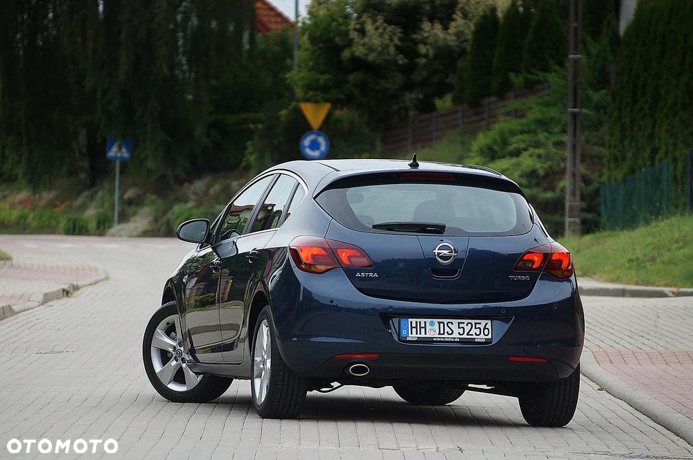 Opel Astra 1.4 Turbo Edition Sport - 2