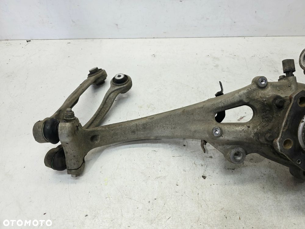 ZWROTNICA PIASTA PRAWY PRZÓD AUDI A6 C8 4K0407242D 4K0407560D - 4
