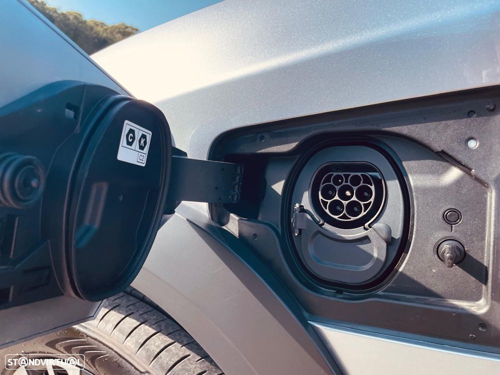 Lexus RZ 300e Premium - 30