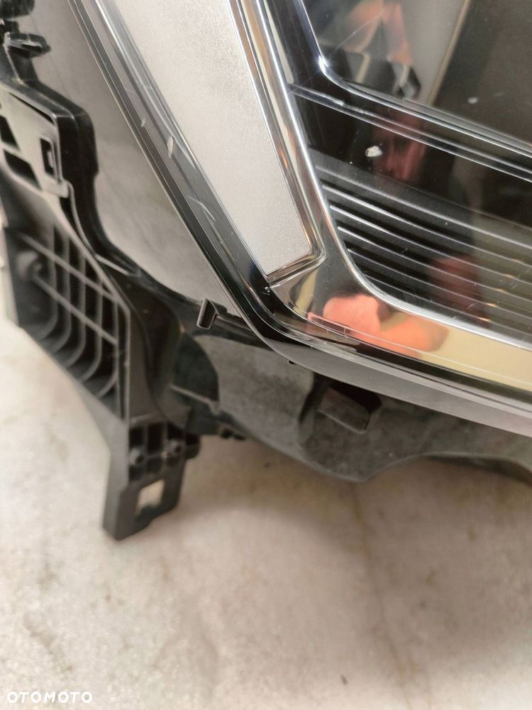 audi q3 83a pół led przód strona prawa 83a941012 - 2