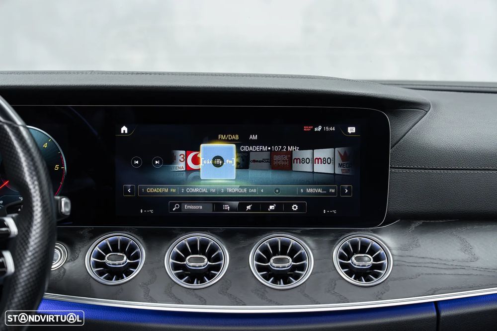 Mercedes-Benz E 220 d Cabrio 9G-Tronic AMG Line - 32