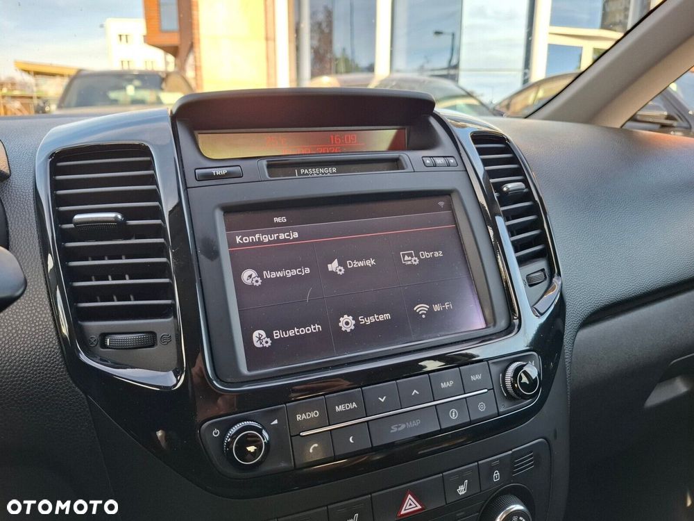 Kia Venga - 10