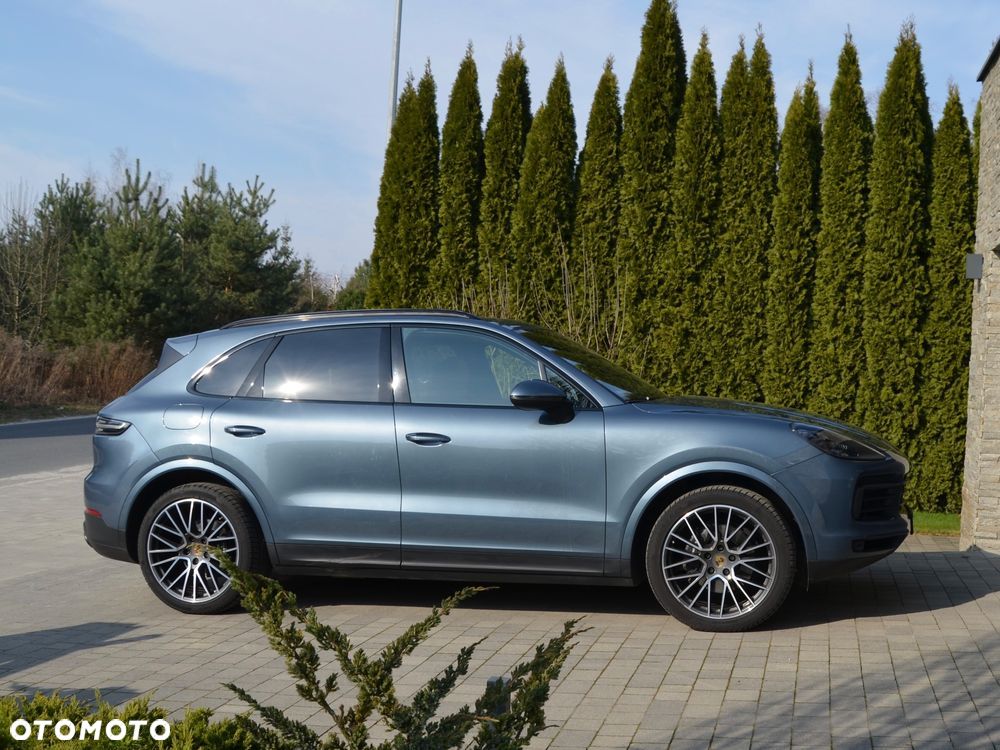 Porsche Cayenne Standard - 2