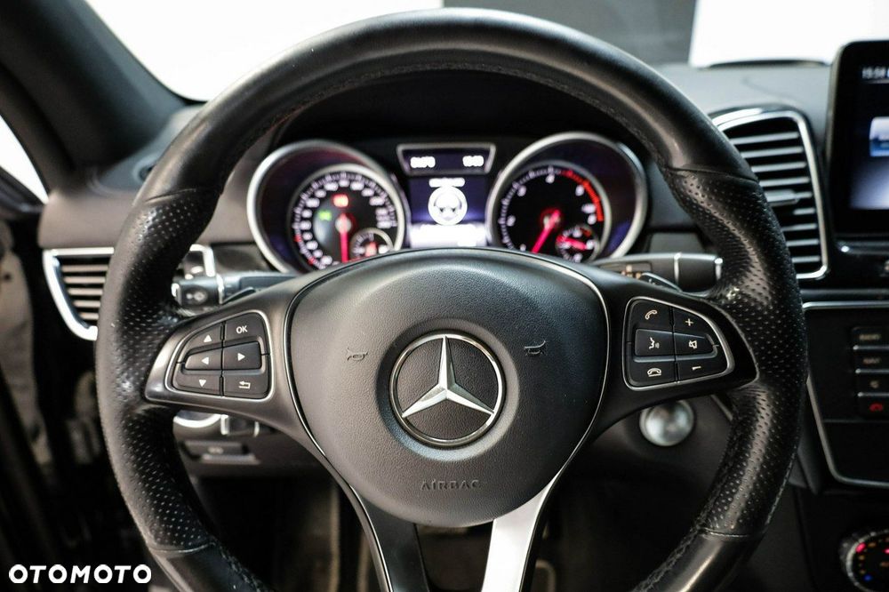 Mercedes-Benz GLE - 17