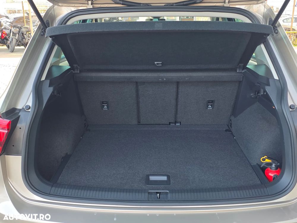 Volkswagen Tiguan - 20